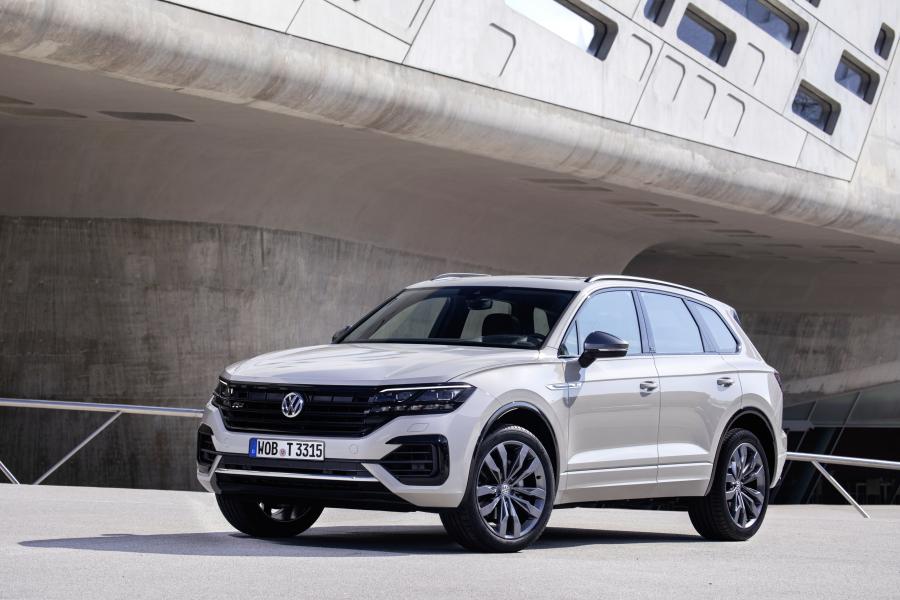  Volkswagen Touareg R-Line One Million 2019 года  (фото 10 из 30)